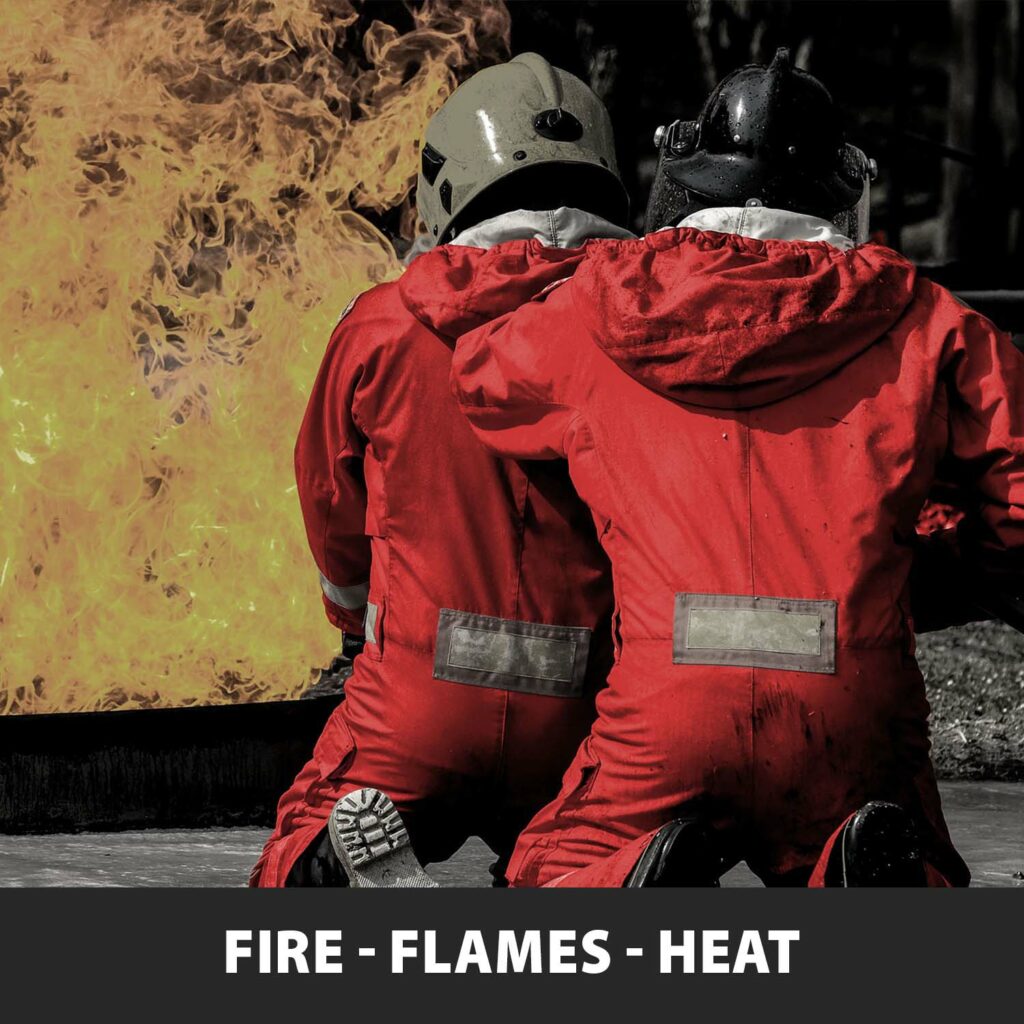 Pompier éteignant un feu - Protection chaleur et flamme - Performance